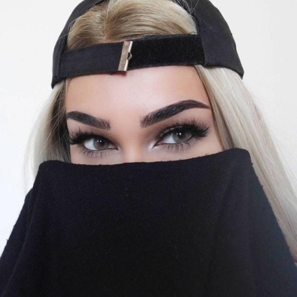 ✨NOXI OMBRÉ 22” BLONDE SIDEPART LACEFRONTWIG *NWT*